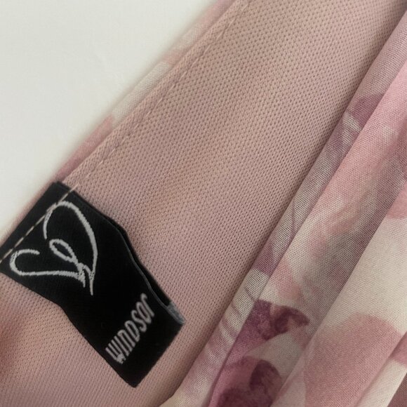 Dress - Picture 4 of 8